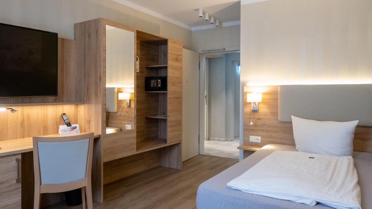 שטנדאל Altstadt-Hotel מראה חיצוני תמונה